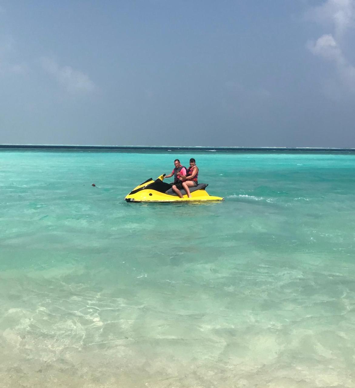 Hotel String Wave Maldives Gulhi Exteriér fotografie