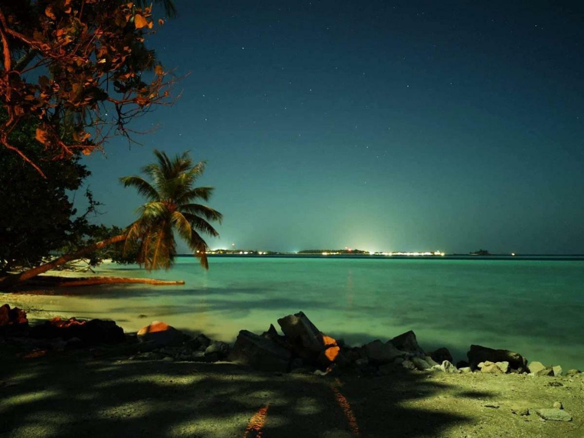 Hotel String Wave Maldives Gulhi Exteriér fotografie
